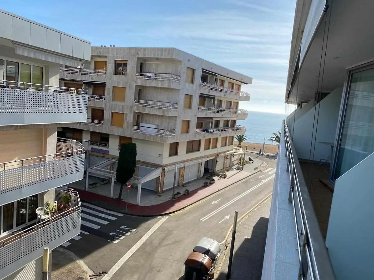 Apartamento Ancora primera linea de playa para 6 personas en Tossa de Mar España