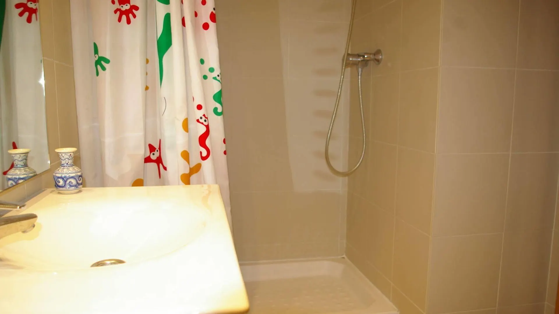 Apartamento Ancora primera linea de playa para 6 personas en Tossa de Mar